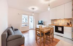 Saska Kępa Bright Apartament